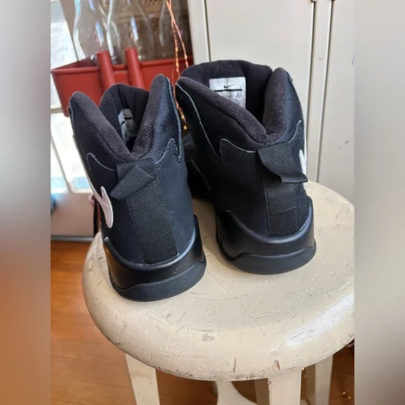 Nike Air Darwin AJ9710-002 - Picture 13 of 16